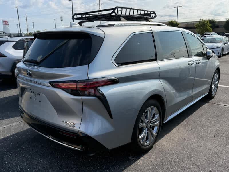 2023 Toyota Sienna Platinum FWD 7-Passenger