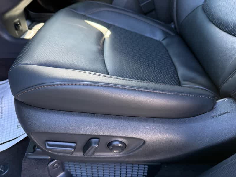 2025 Toyota Sienna Platinum AWD 7-Passenger