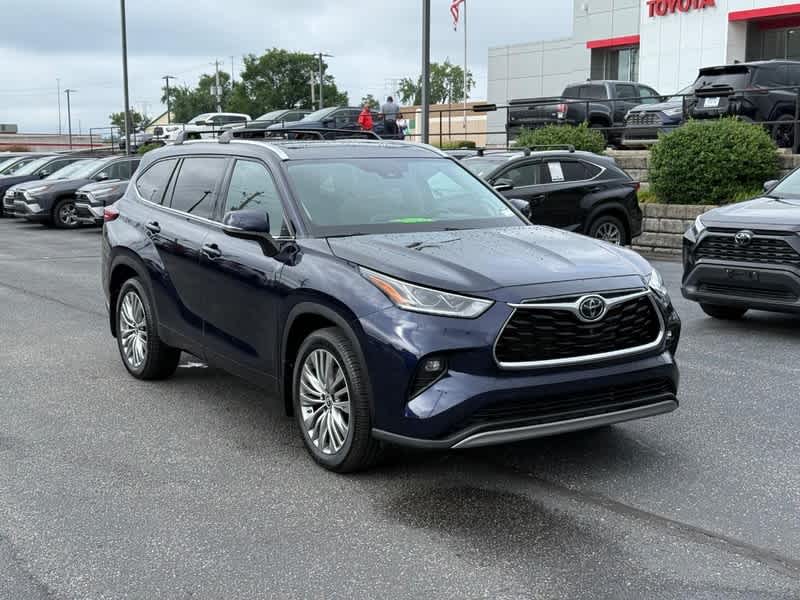 2022 Toyota Highlander Platinum AWD