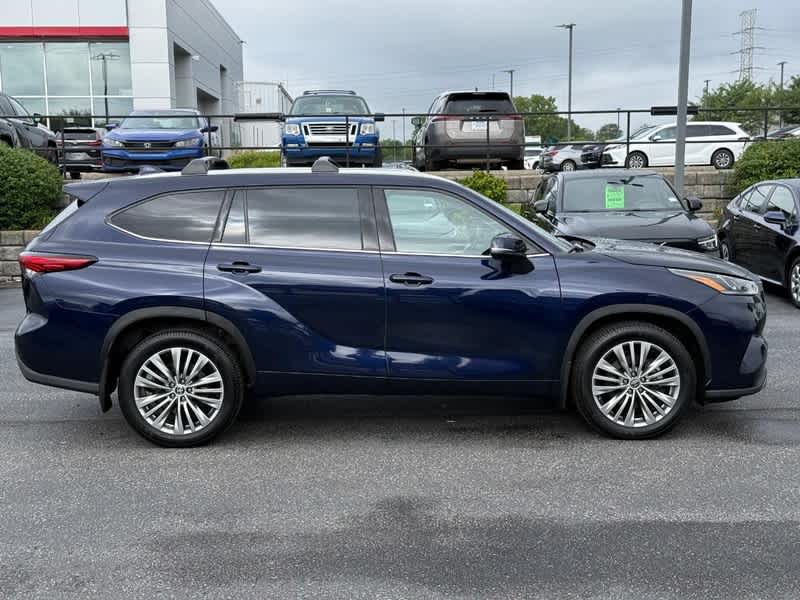 2022 Toyota Highlander Platinum AWD