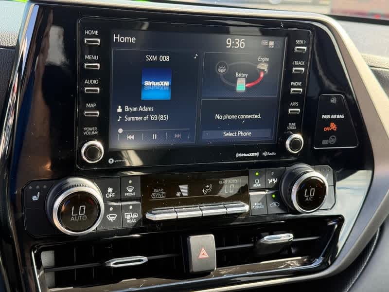 2022 Toyota Highlander Hybrid XLE AWD