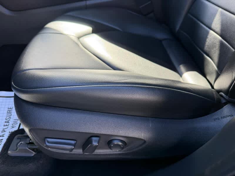 2022 Toyota Highlander Hybrid XLE AWD