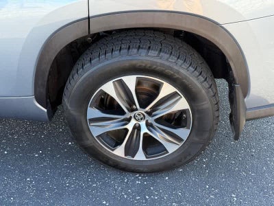 2021 Toyota Highlander Hybrid XLE AWD