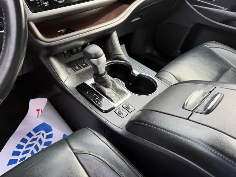 2017 Toyota Highlander XLE V6 AWD