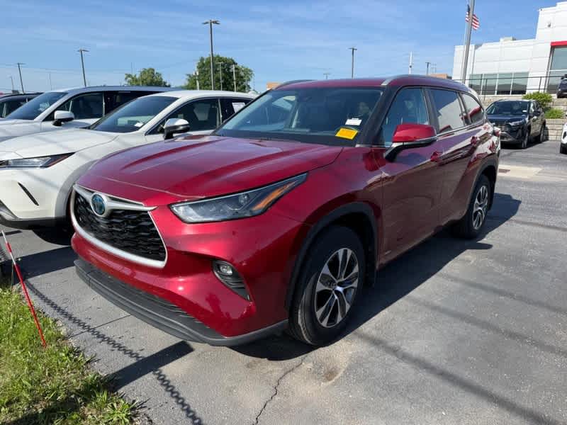 2023 Toyota Highlander Hybrid XLE AWD