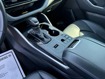 2024 Toyota Highlander Hybrid XLE AWD