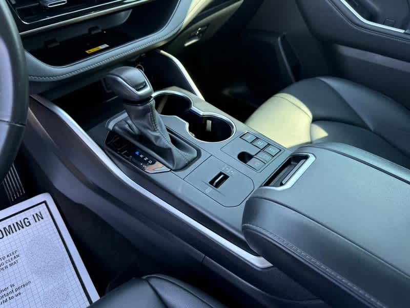2024 Toyota Highlander Hybrid XLE AWD