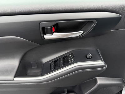 2023 Toyota Highlander Hybrid XLE AWD