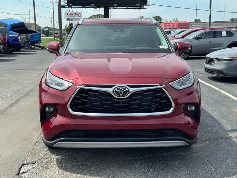 2026 Toyota Highlander Platinum AWD
