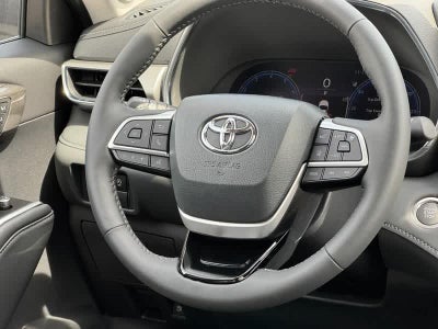2026 Toyota Highlander Platinum AWD