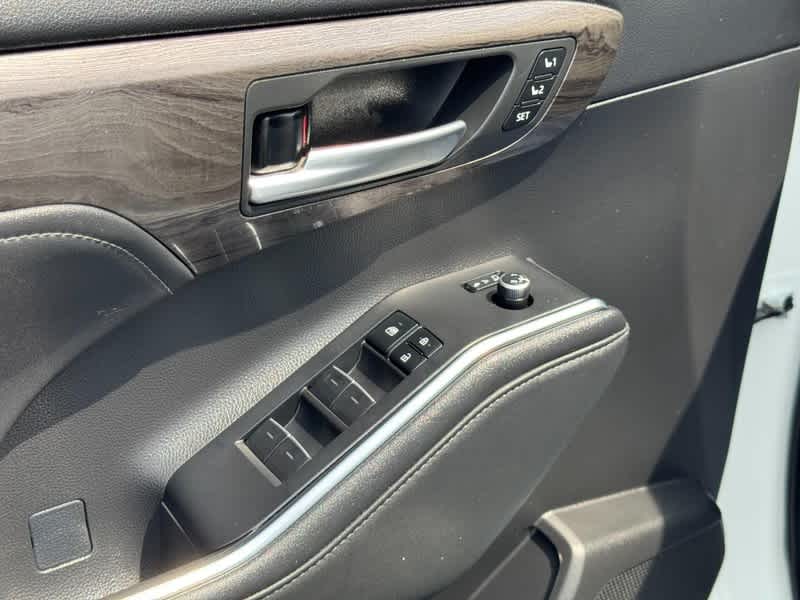 2023 Toyota Highlander Limited AWD