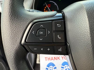 2025 Toyota Sienna LE FWD 8-Passenger