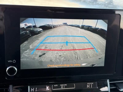 2025 Toyota Sienna LE FWD 8-Passenger