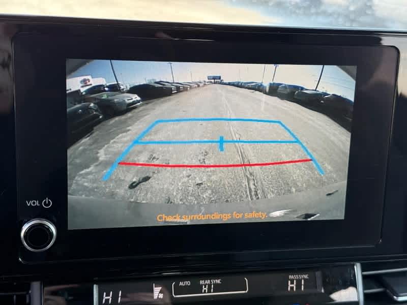 2025 Toyota Sienna LE FWD 8-Passenger