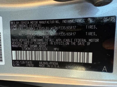 2025 Toyota Sienna LE FWD 8-Passenger