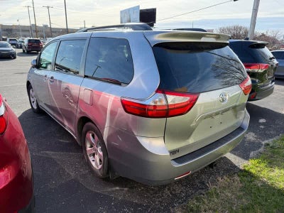 2017 Toyota Sienna LE FWD 8-Passenger