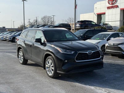 2023 Toyota Highlander Hybrid Limited AWD