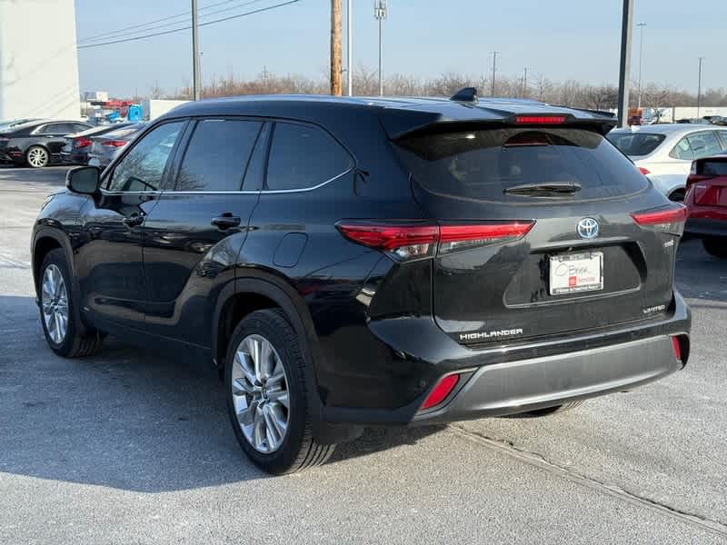 2023 Toyota Highlander Hybrid Limited AWD