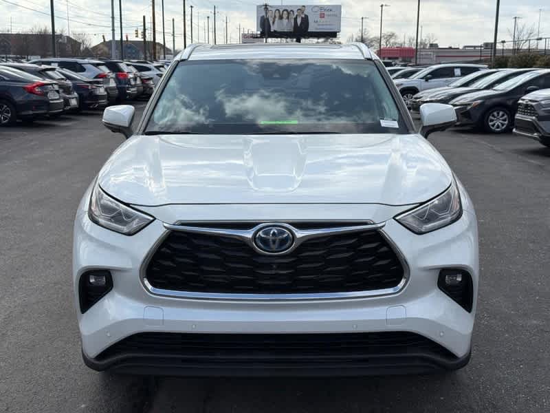 2023 Toyota Highlander Hybrid Limited AWD