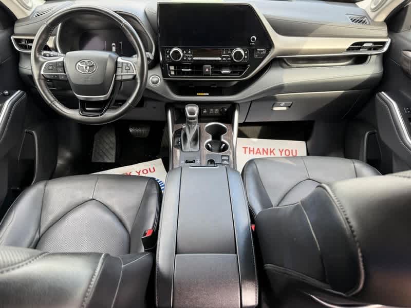 2023 Toyota Highlander Hybrid Limited AWD