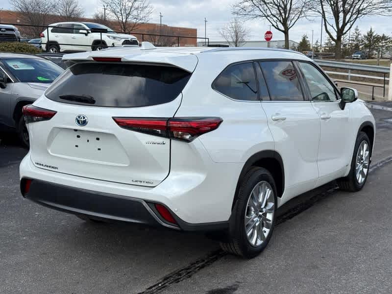 2023 Toyota Highlander Hybrid Limited AWD