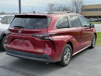 2023 Toyota Sienna XLE FWD 7-Passenger