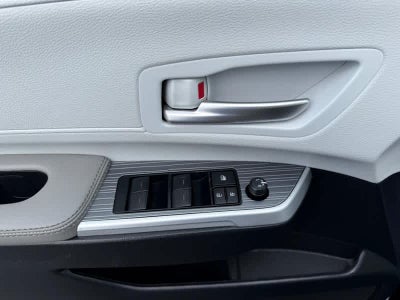 2026 Toyota Sienna XLE FWD 8-Passenger