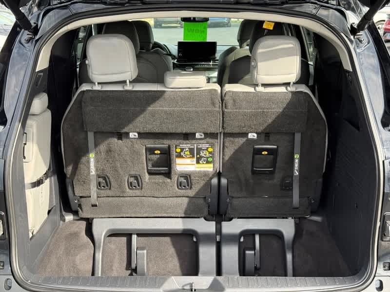 2026 Toyota Sienna XLE FWD 8-Passenger