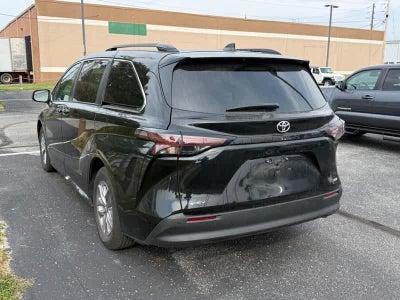2026 Toyota Sienna XLE FWD 7-Passenger