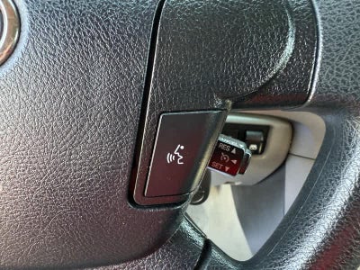 2011 Toyota Tundra CrewMax 5.7L FFV V8 6-Spd AT