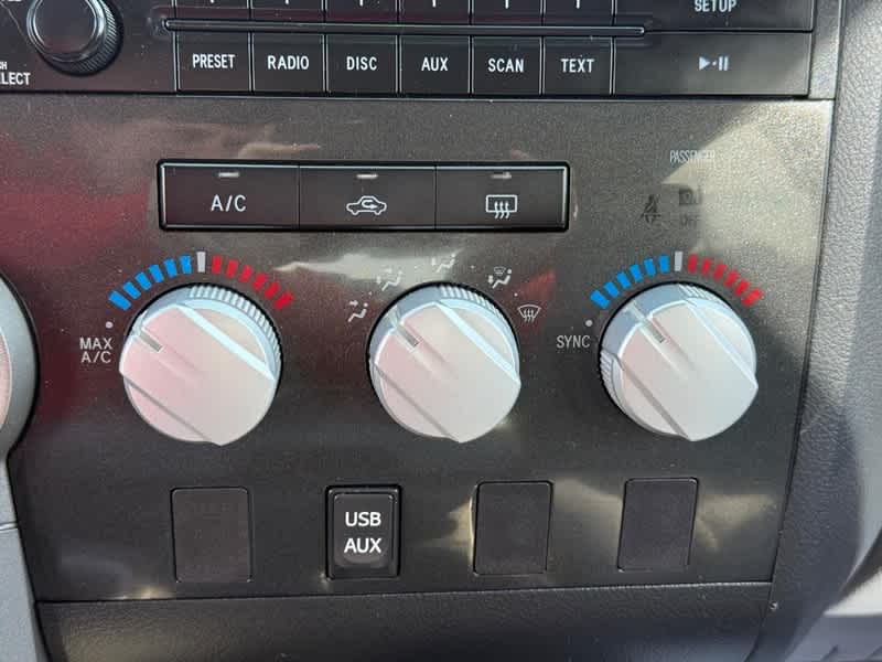 2011 Toyota Tundra CrewMax 5.7L FFV V8 6-Spd AT