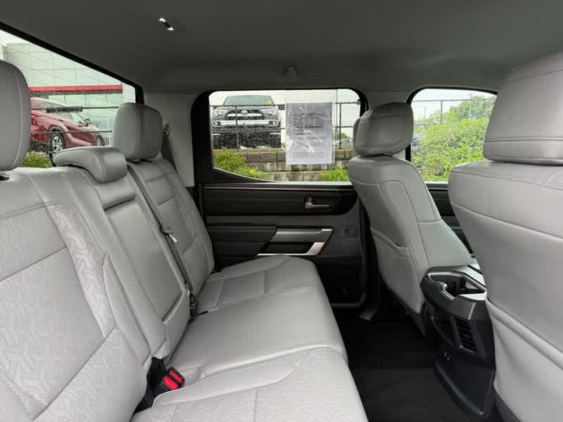 2024 Toyota Tundra SR5 CrewMax 5.5 Bed
