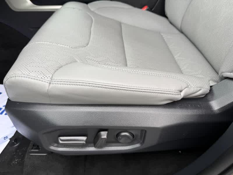 2024 Toyota Tundra SR5 CrewMax 5.5 Bed
