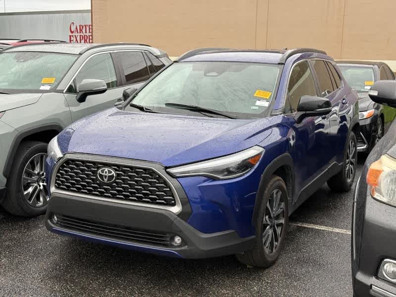 2025 Toyota Corolla Cross XLE 4WD