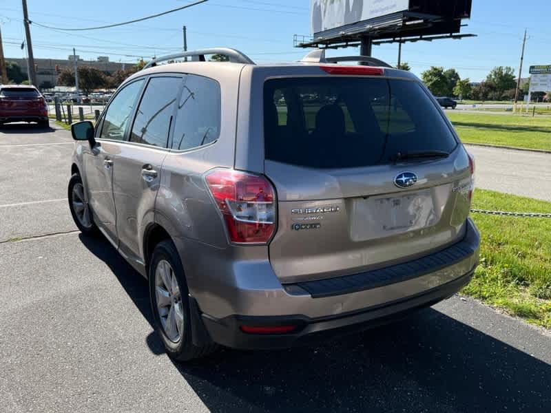 2016 Subaru Forester 4dr CVT 2.5i Premium PZEV