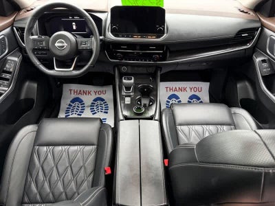 2022 Nissan Rogue AWD Platinum