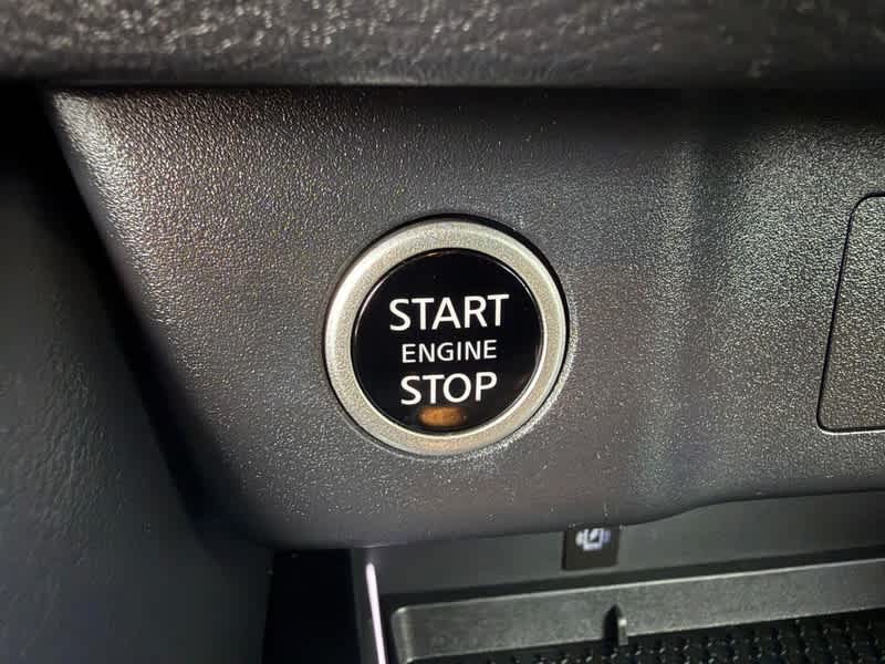 2022 Nissan Rogue AWD Platinum
