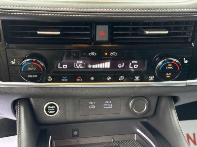 2022 Nissan Rogue AWD Platinum