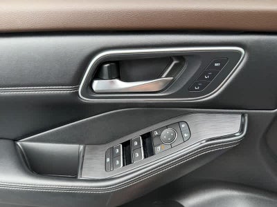 2022 Nissan Rogue AWD Platinum
