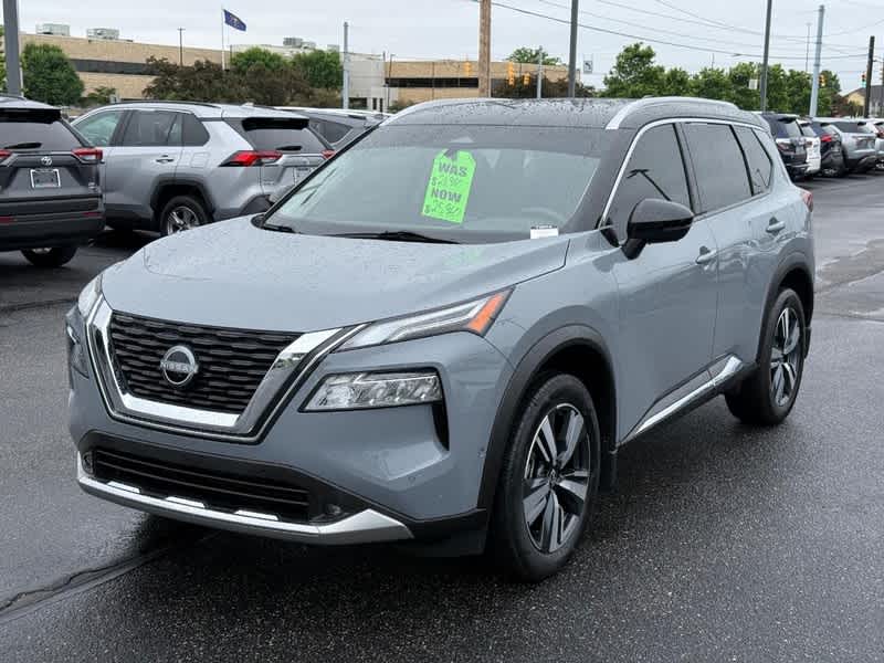 2022 Nissan Rogue AWD Platinum