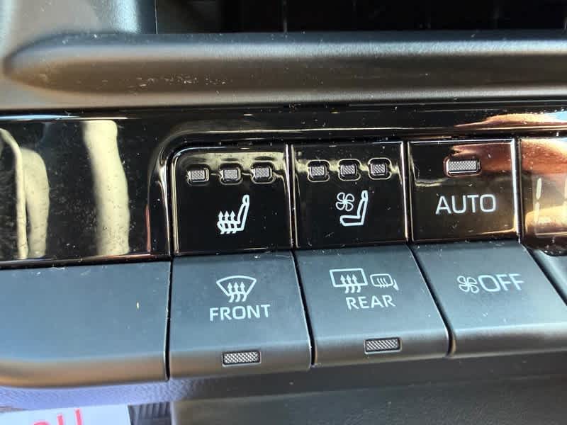 2025 Toyota Crown Signia XLE AWD