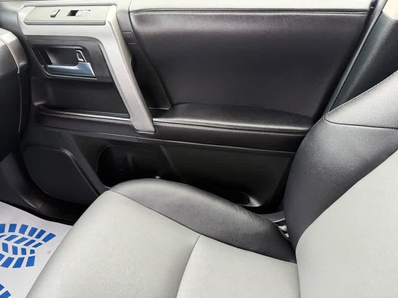 2016 Toyota 4Runner 4WD 4dr V6 SR5 Premium