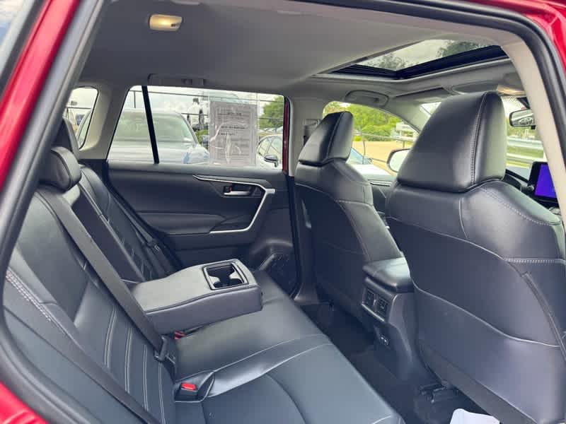 2025 Toyota RAV4 Hybrid XLE Premium AWD