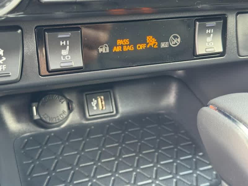 2025 Toyota RAV4 Hybrid XLE Premium AWD