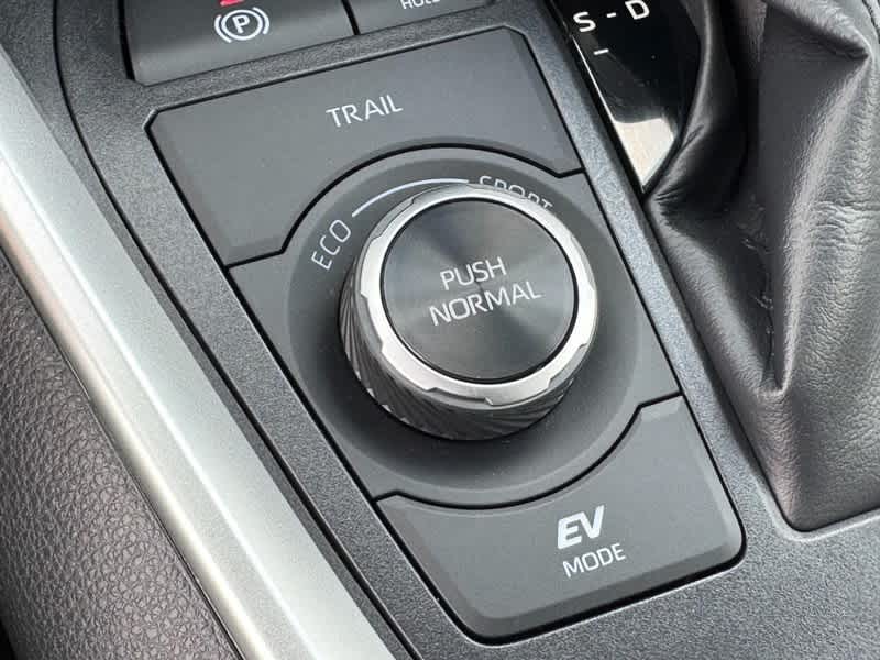 2025 Toyota RAV4 Hybrid XLE Premium AWD