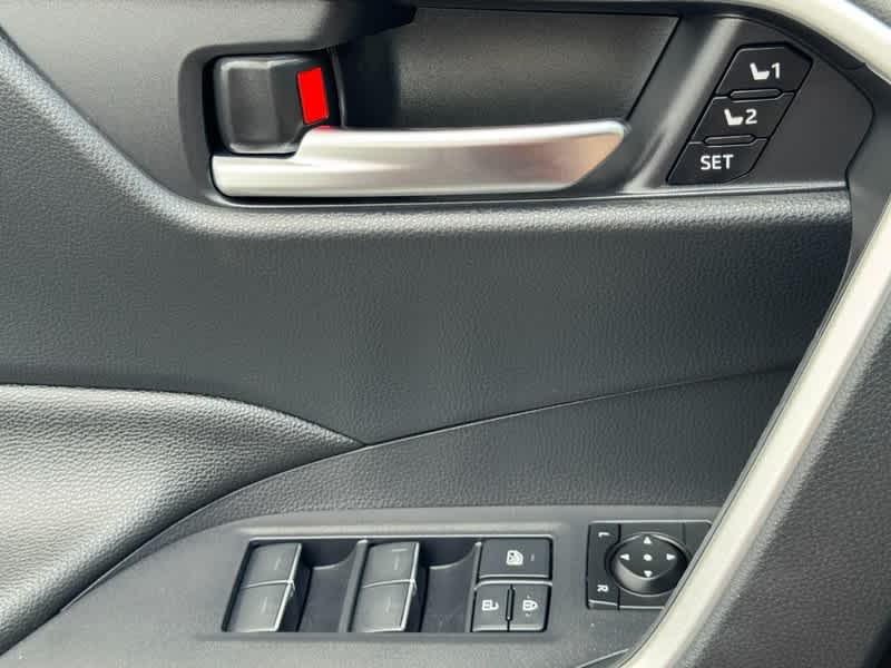 2025 Toyota RAV4 Hybrid XLE Premium AWD
