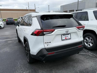 2020 Toyota RAV4 LE FWD